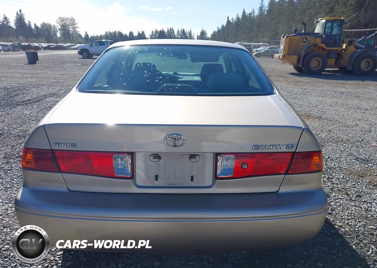 2001 Toyota Camry Le VIN:JT2BG22K210573443 - 16