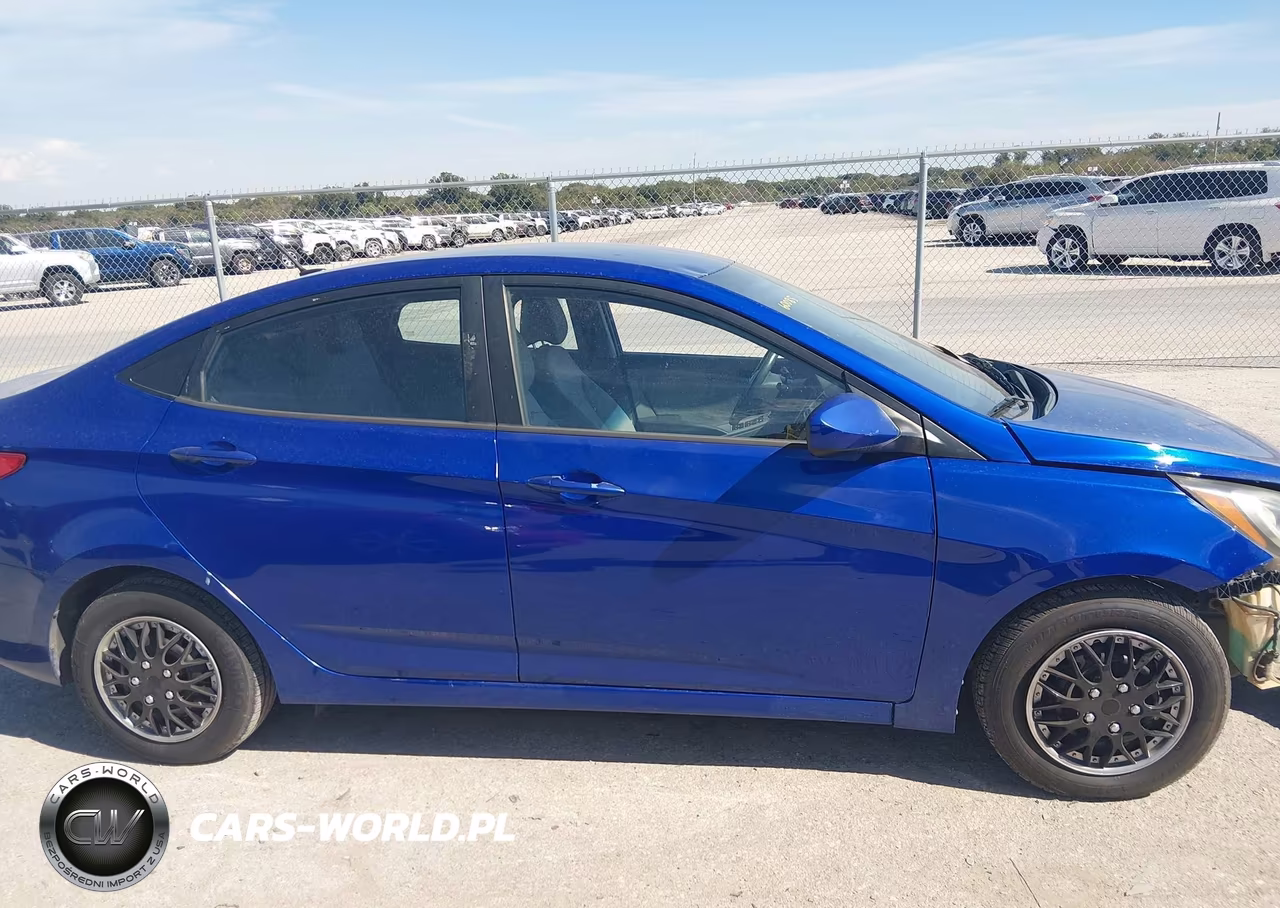 2013 Hyundai Accent Gls VIN:KMHCT4AE0DU561122 - 13