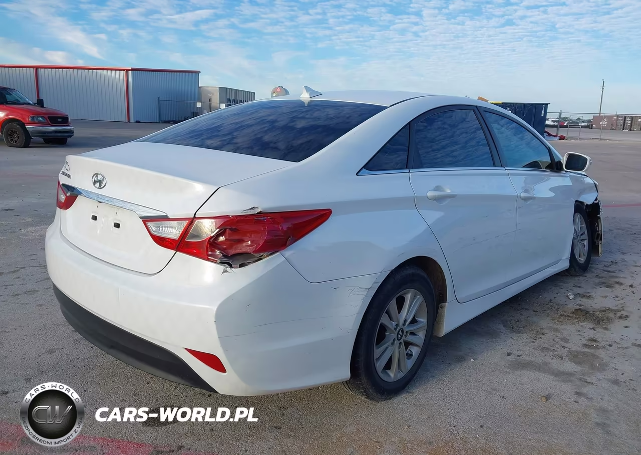 2014 Hyundai Sonata Gls VIN:5NPEB4AC9EH935348 - 4