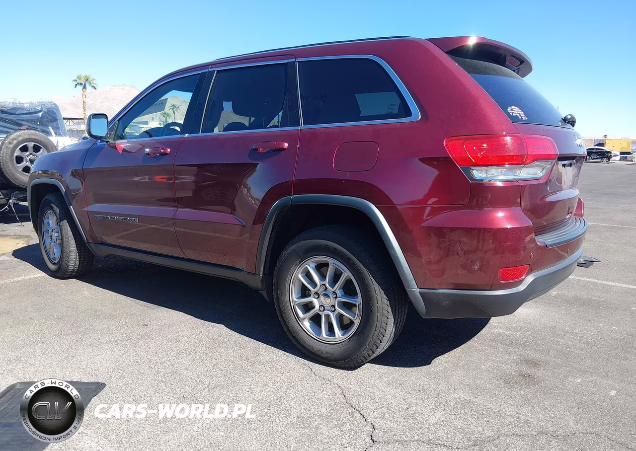 2019 Jeep Grand Cherokee Laredo 4X2 VIN:1C4RJEAG7KC543750 - 3