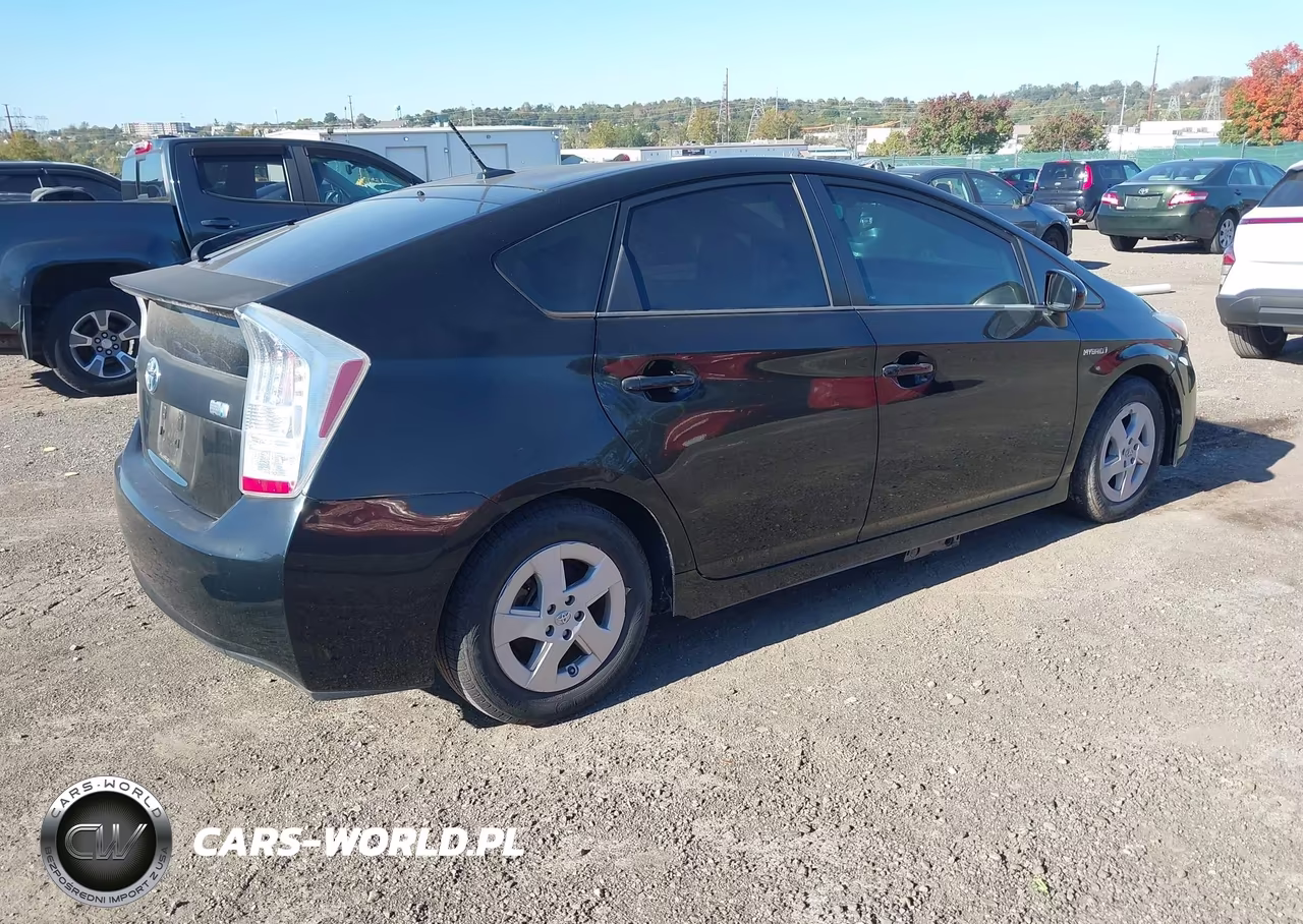 2010 Toyota Prius Iii VIN:JTDKN3DUXA5003727 - 4