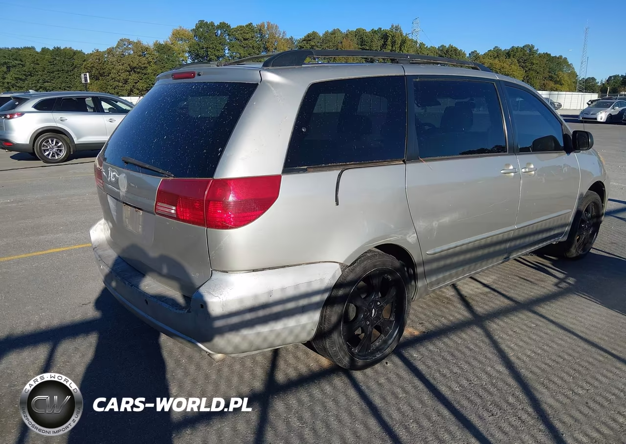 2004 Toyota Sienna Le VIN:5TDZA23C34S204719 - 4
