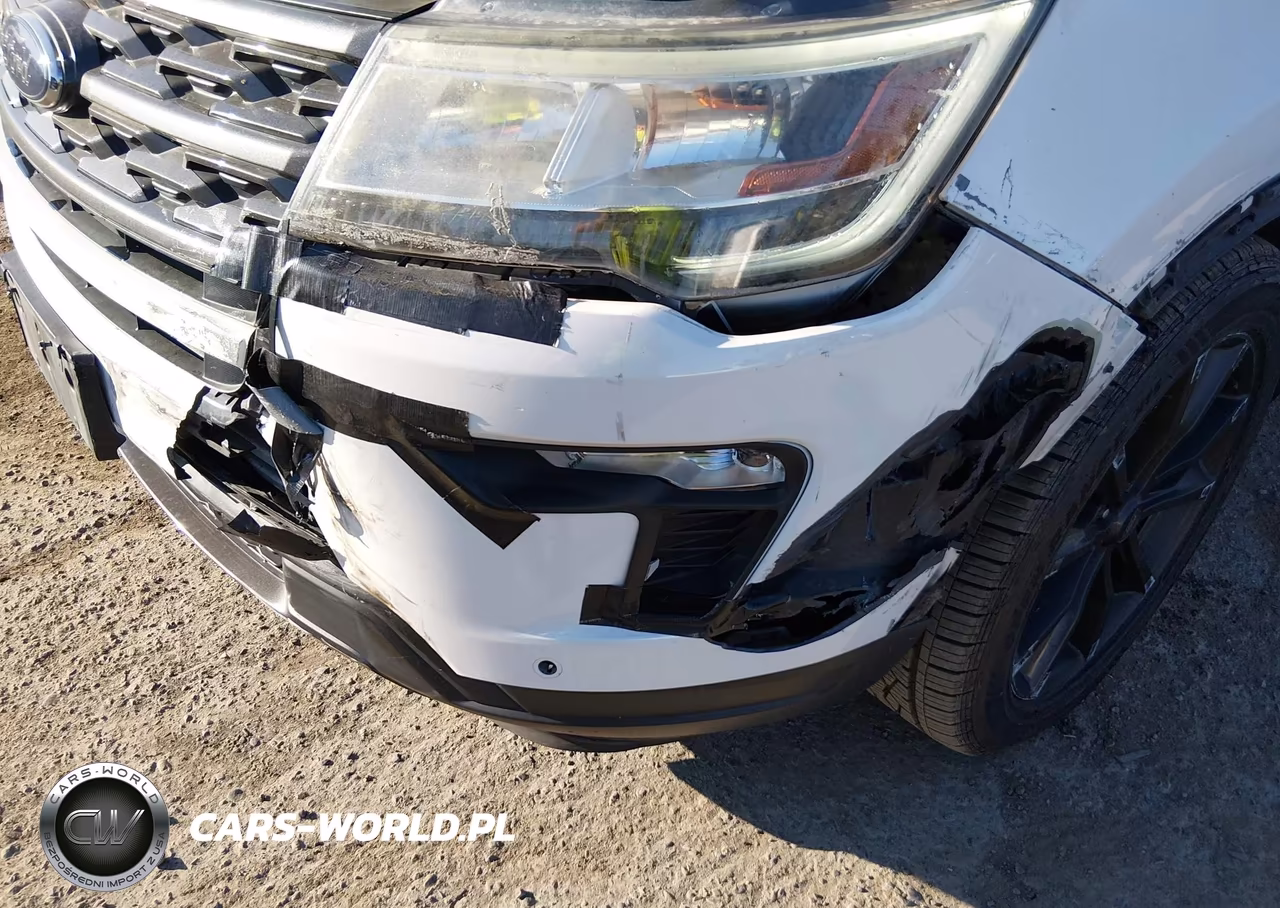 2018 Ford Explorer Xlt VIN:1FM5K7D86JGC72615 - 6