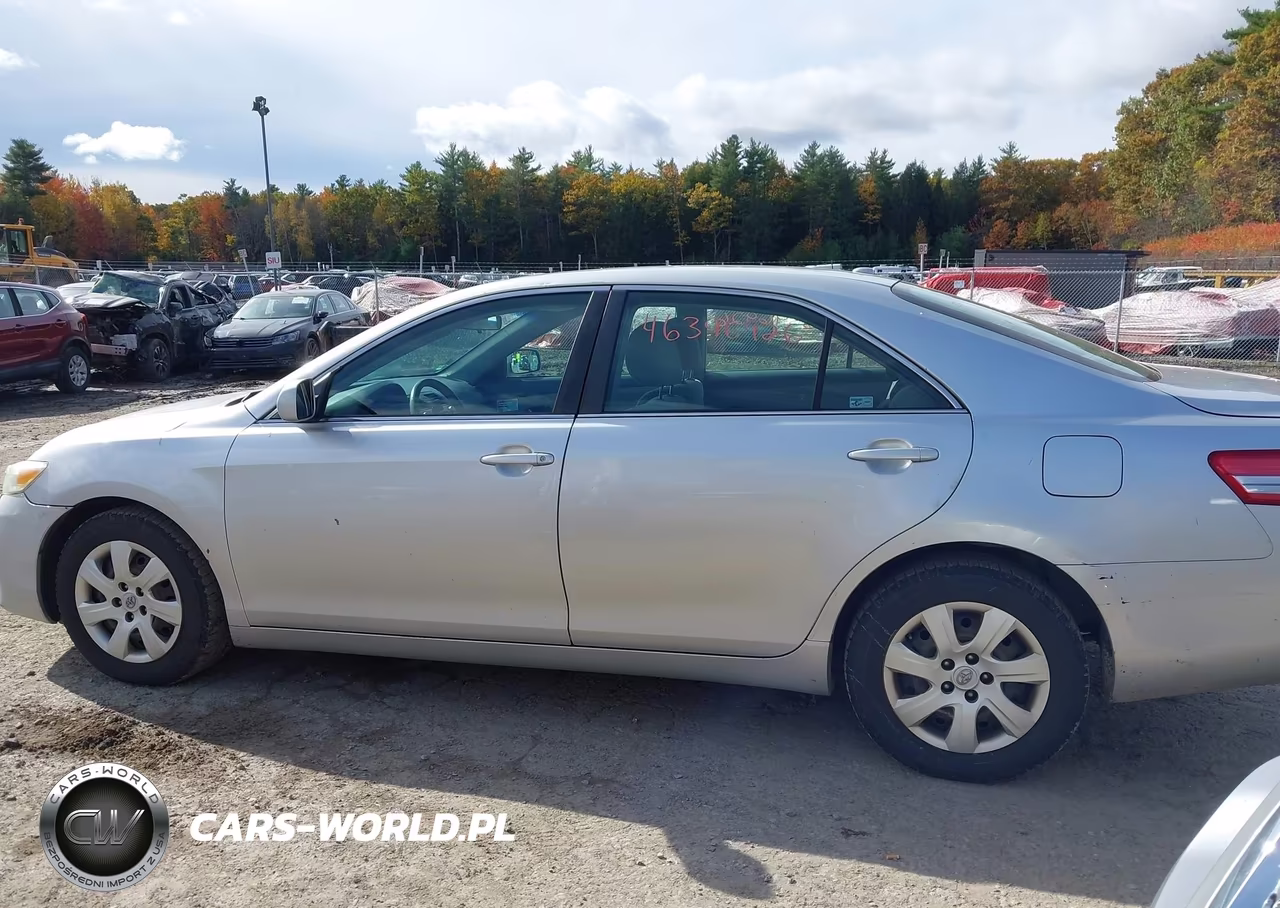 2010 Toyota Camry Le VIN:4T4BF3EK4AR050933 - 12