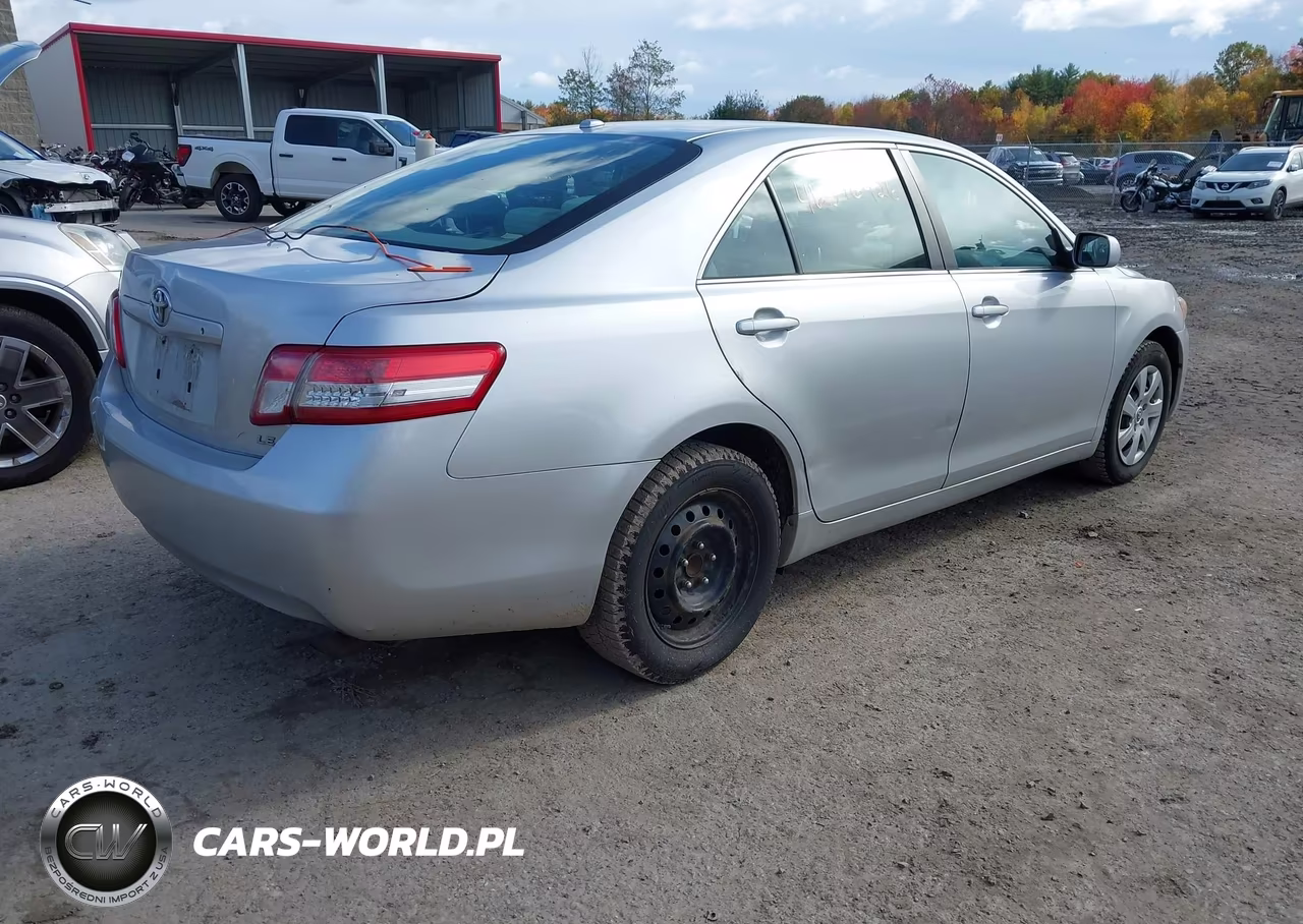 2010 Toyota Camry Le VIN:4T4BF3EK4AR050933 - 4