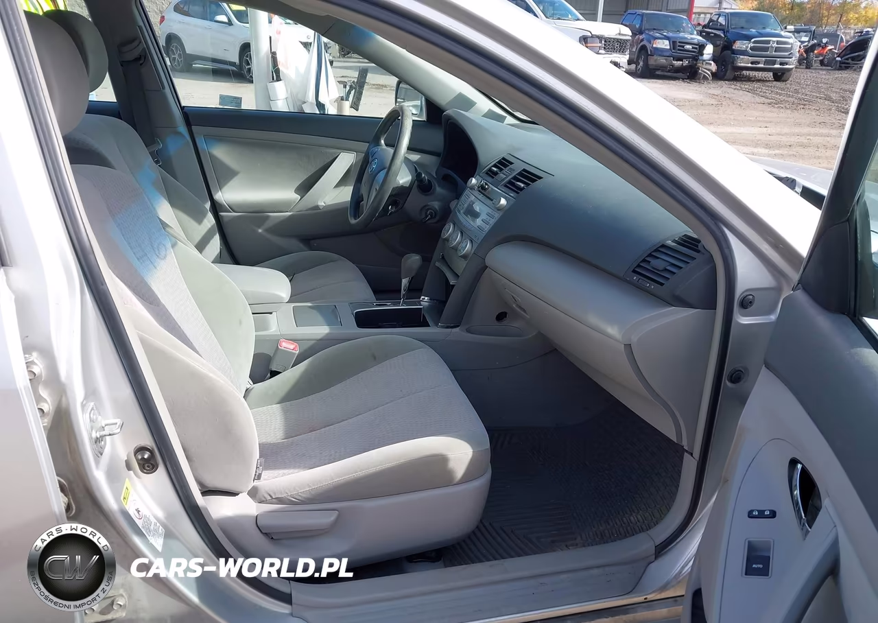 2010 Toyota Camry Le VIN:4T4BF3EK4AR050933 - 5