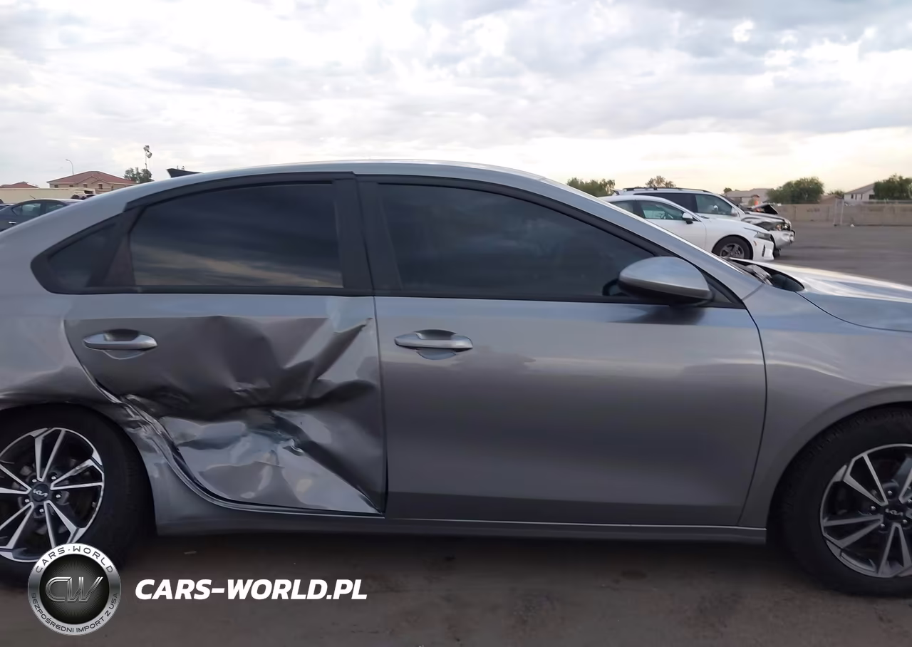 2023 Kia Forte Lxs VIN:3KPF24AD9PE519126 - 13