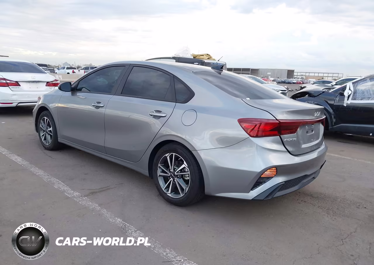 2023 Kia Forte Lxs VIN:3KPF24AD9PE519126 - 3
