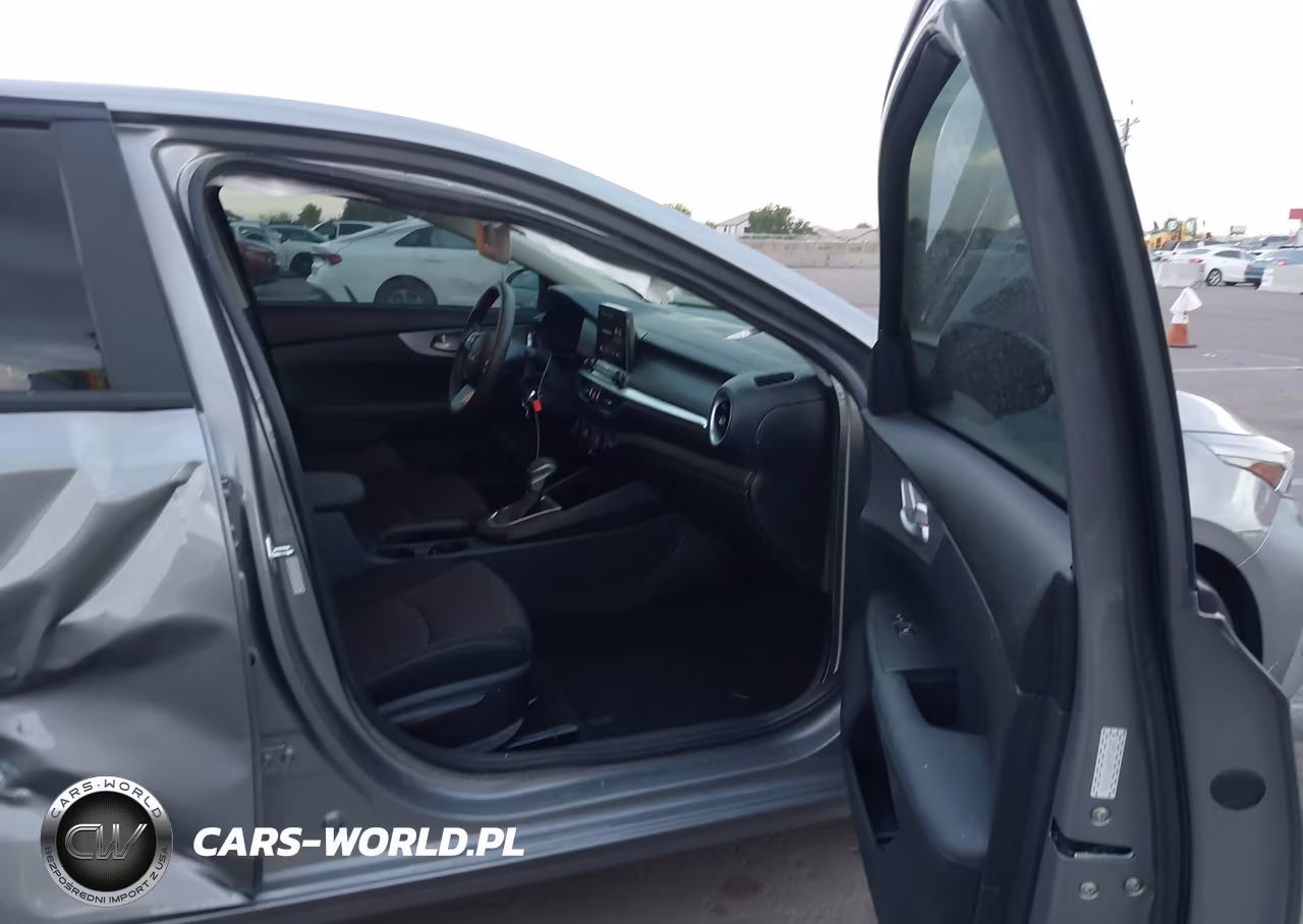 2023 Kia Forte Lxs VIN:3KPF24AD9PE519126 - 5