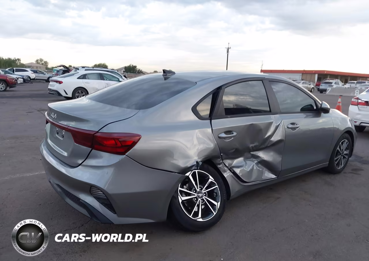 2023 Kia Forte Lxs VIN:3KPF24AD9PE519126 - 6