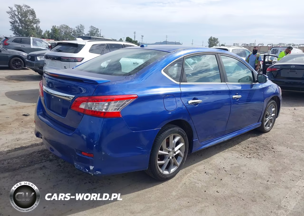 2015 Nissan Sentra Sr VIN:3N1AB7AP1FY327480 - 4