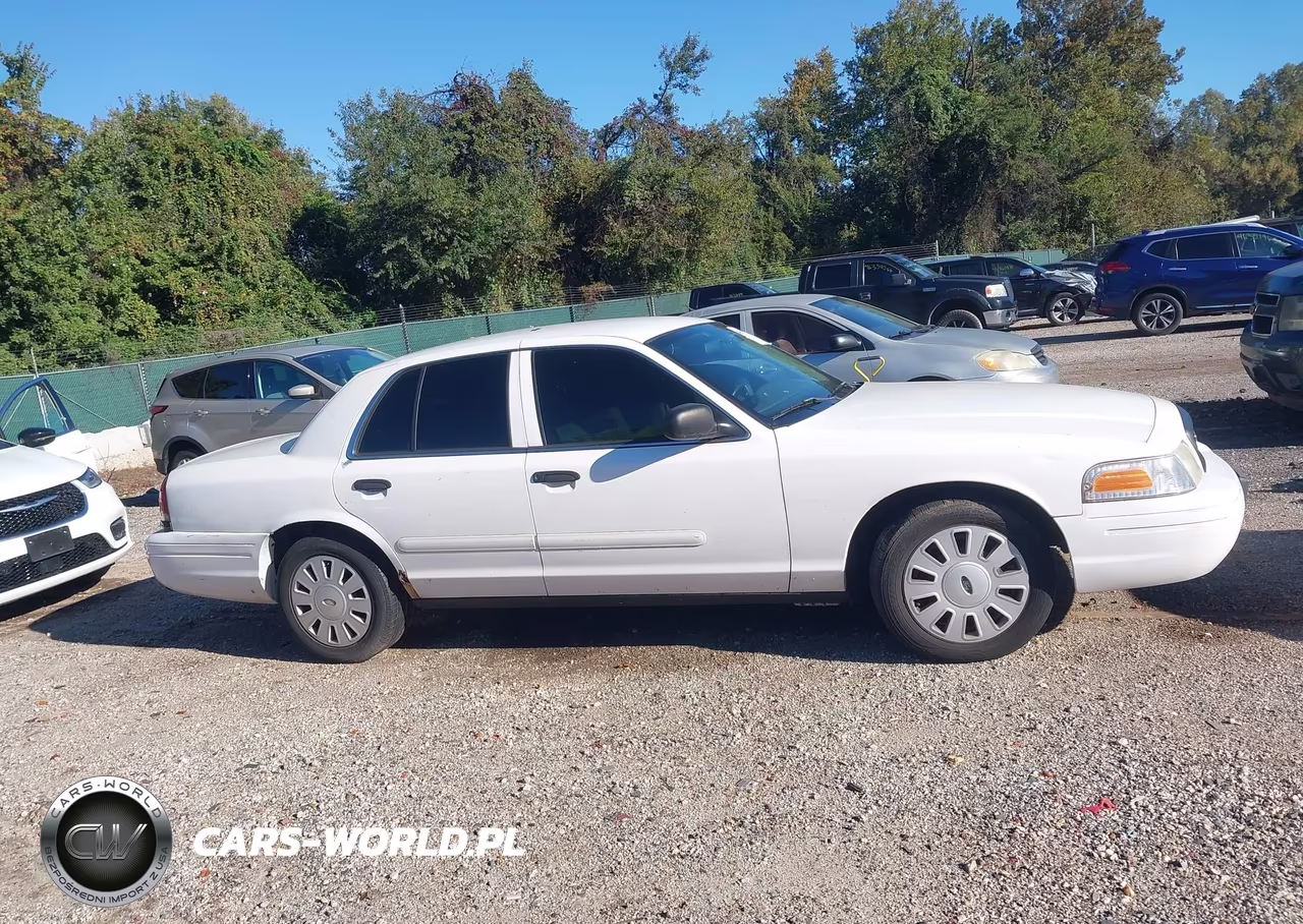 2008 Ford Crown Victoria Police-Police Interceptor VIN:2FAHP71V88X128393 - 13