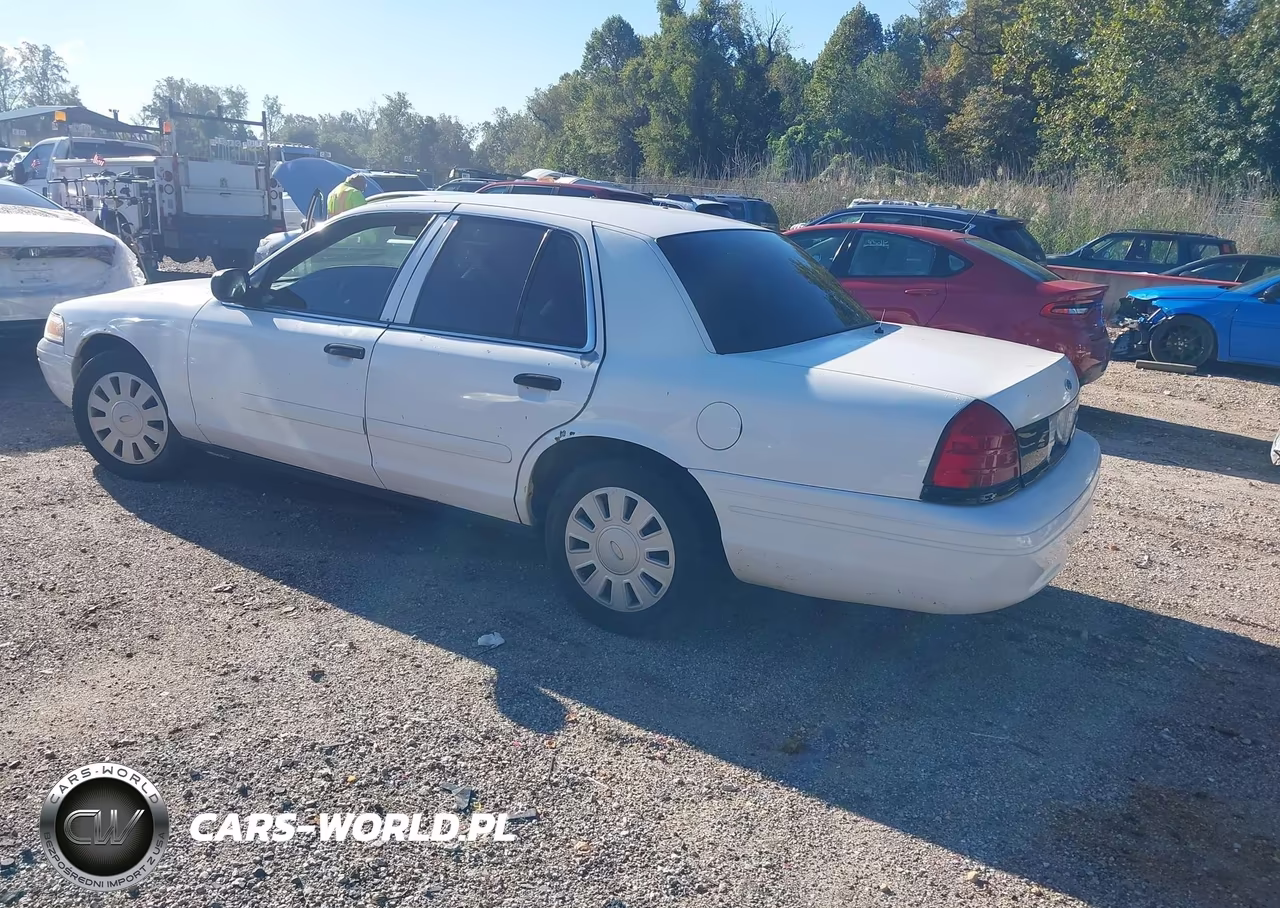 2008 Ford Crown Victoria Police-Police Interceptor VIN:2FAHP71V88X128393 - 3
