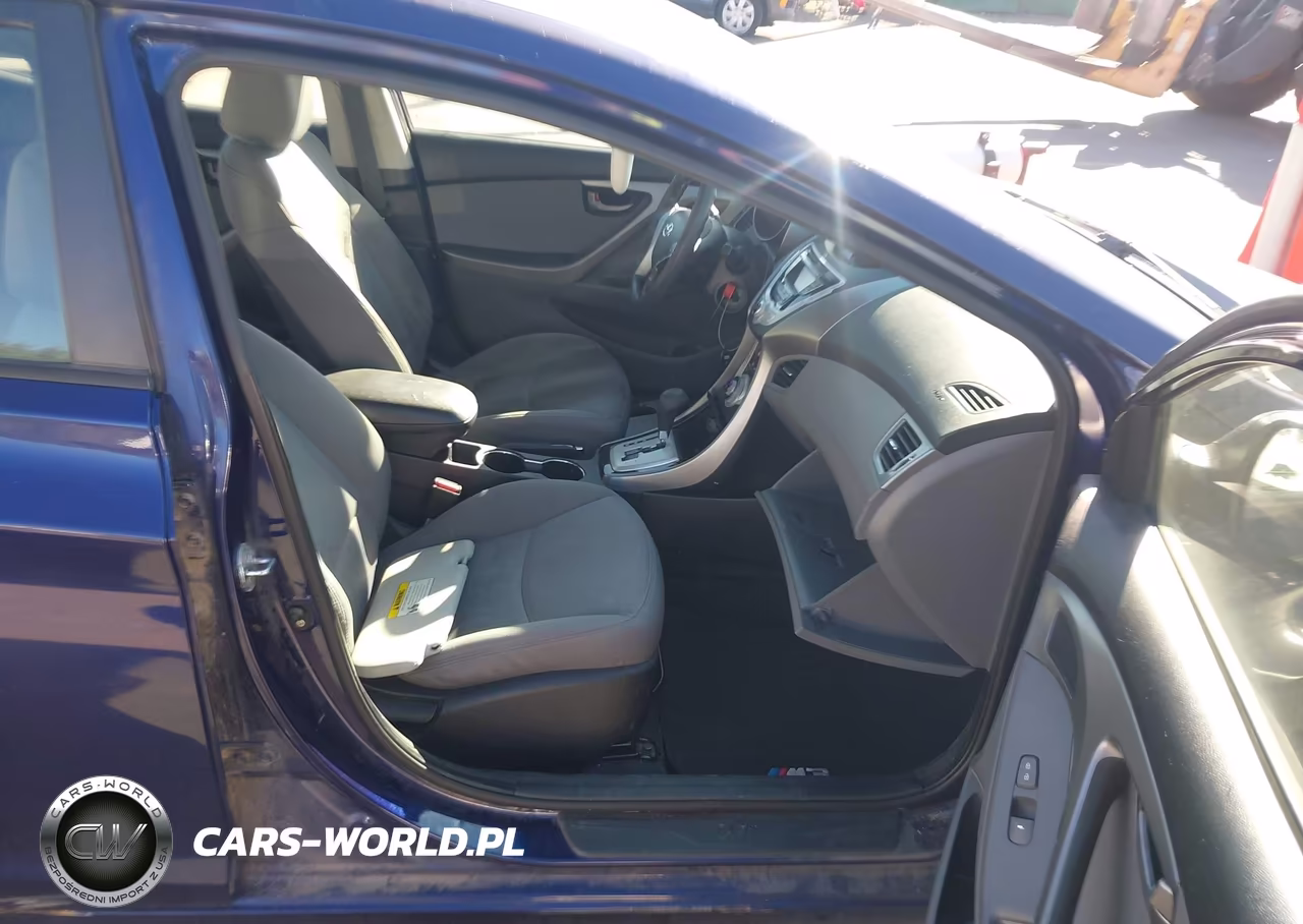2011 Hyundai Elantra Gls VIN:5NPDH4AE2BH036578 - 5