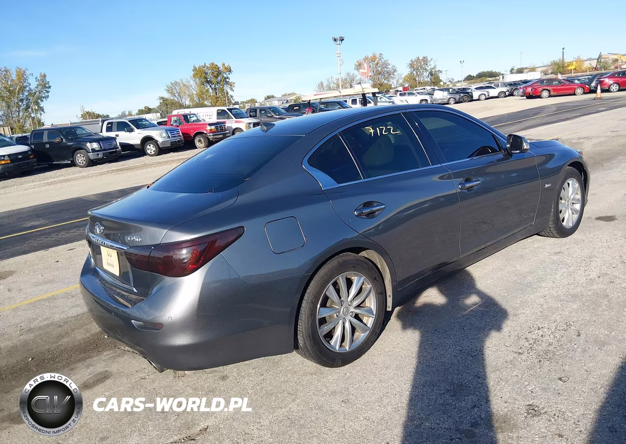 2016 Infiniti Q50 3.0T Premium VIN:JN1EV7AR4GM341470 - 4