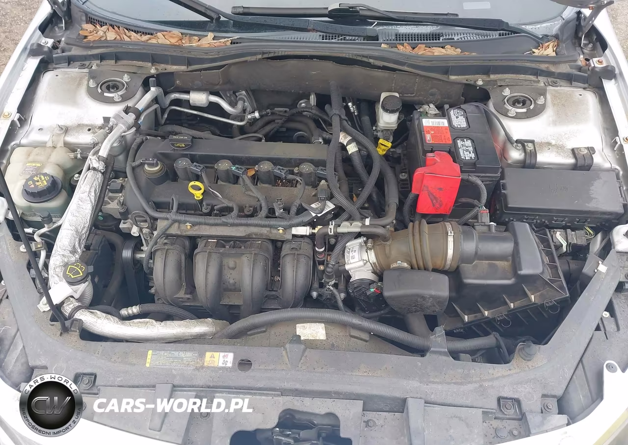 2012 Ford Fusion S VIN:3FAHP0GA0CR144865 - 10