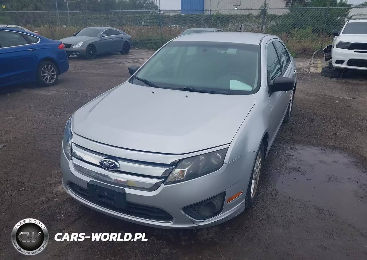 2012 Ford Fusion S VIN:3FAHP0GA0CR144865 - 6