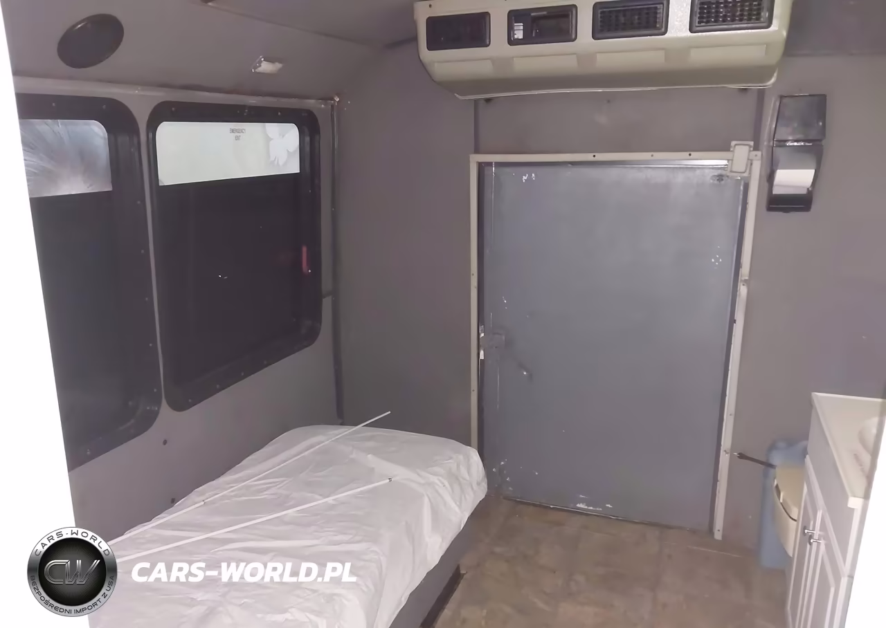 2006 Ford E-450 Cutaway VIN:1FDXE45P46DB32611 - 7