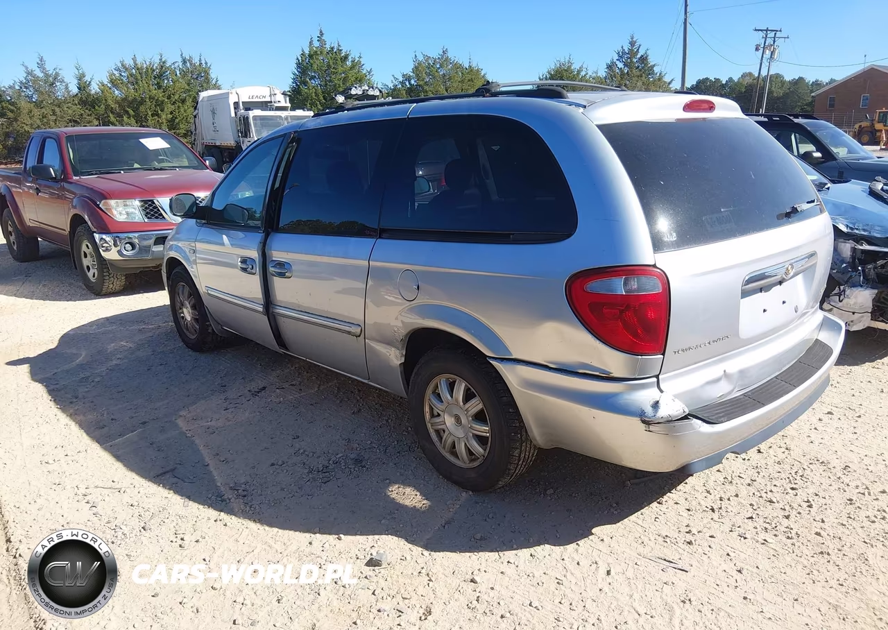 2005 Chrysler Town & Country Touring VIN:2C4GP54L65R380065 - 3