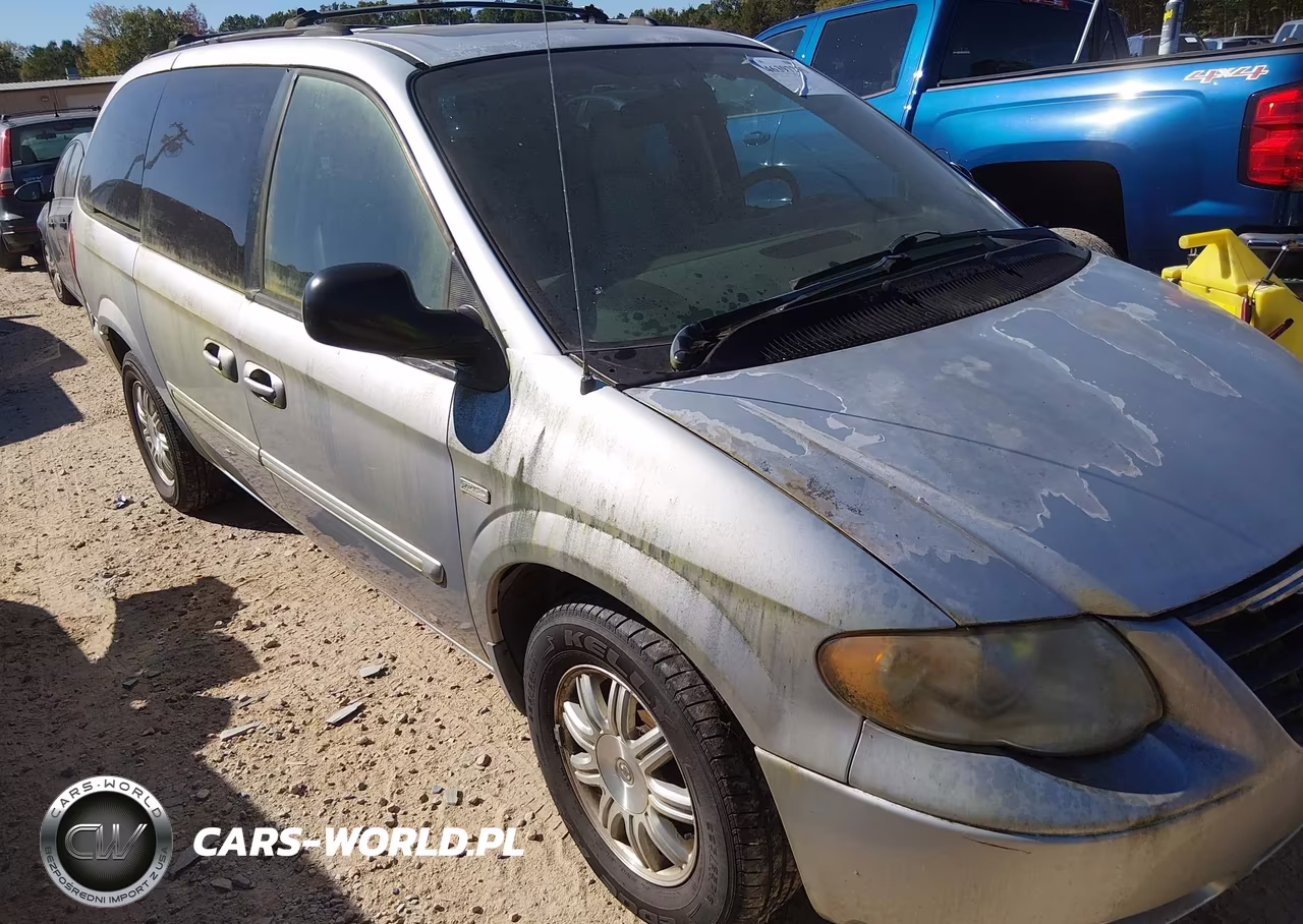 2005 Chrysler Town & Country Touring VIN:2C4GP54L65R380065 - 6