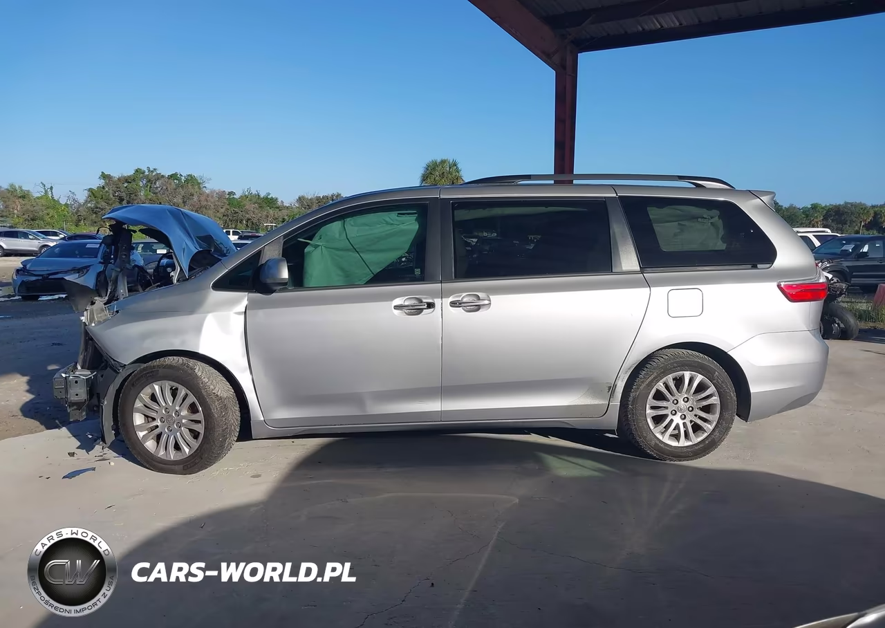 2015 Toyota Sienna Xle 8 Passenger VIN:5TDYK3DC9FS631774 - 13
