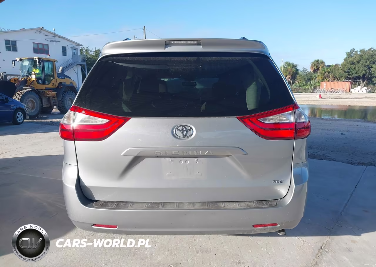2015 Toyota Sienna Xle 8 Passenger VIN:5TDYK3DC9FS631774 - 15