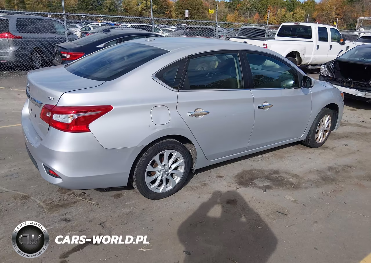 2018 Nissan Sentra Sv VIN:3N1AB7AP6JL625416 - 4