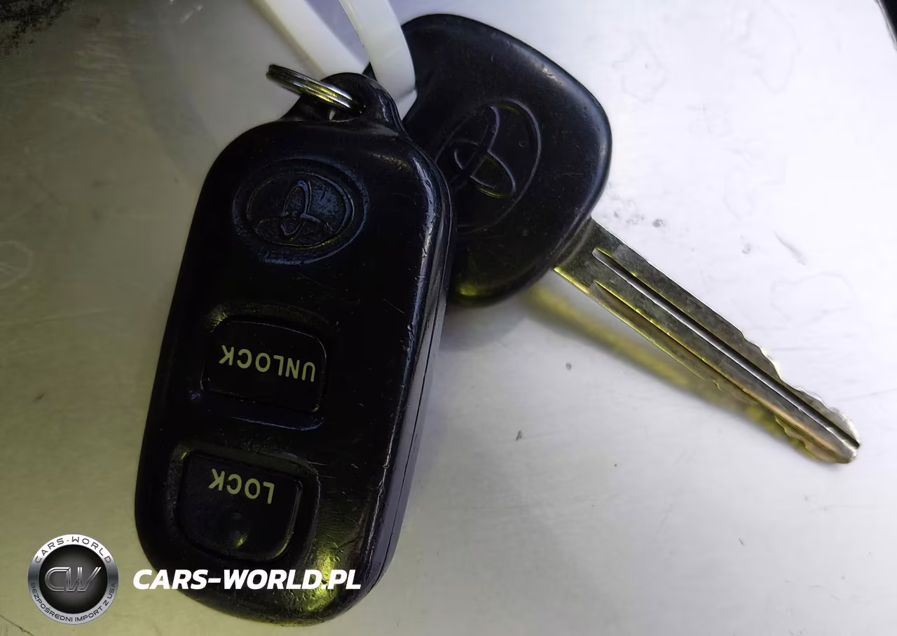 2007 Toyota Corolla S VIN:1NXBR32E27Z857735 - 11