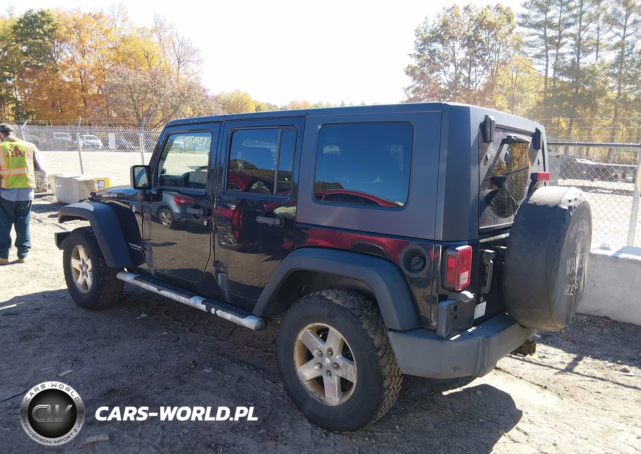 2007 Jeep Wrangler Unlimited Rubicon VIN:1J8GA69127L112729 - 3