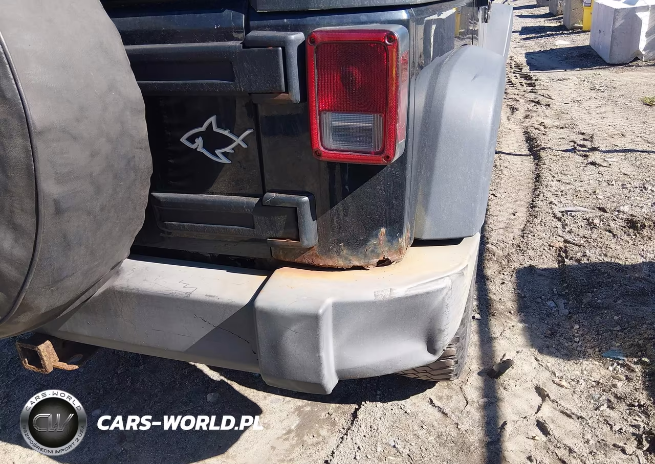 2007 Jeep Wrangler Unlimited Rubicon VIN:1J8GA69127L112729 - 6