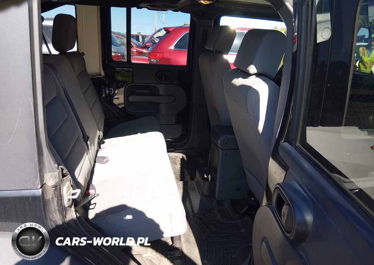 2007 Jeep Wrangler Unlimited Rubicon VIN:1J8GA69127L112729 - 8