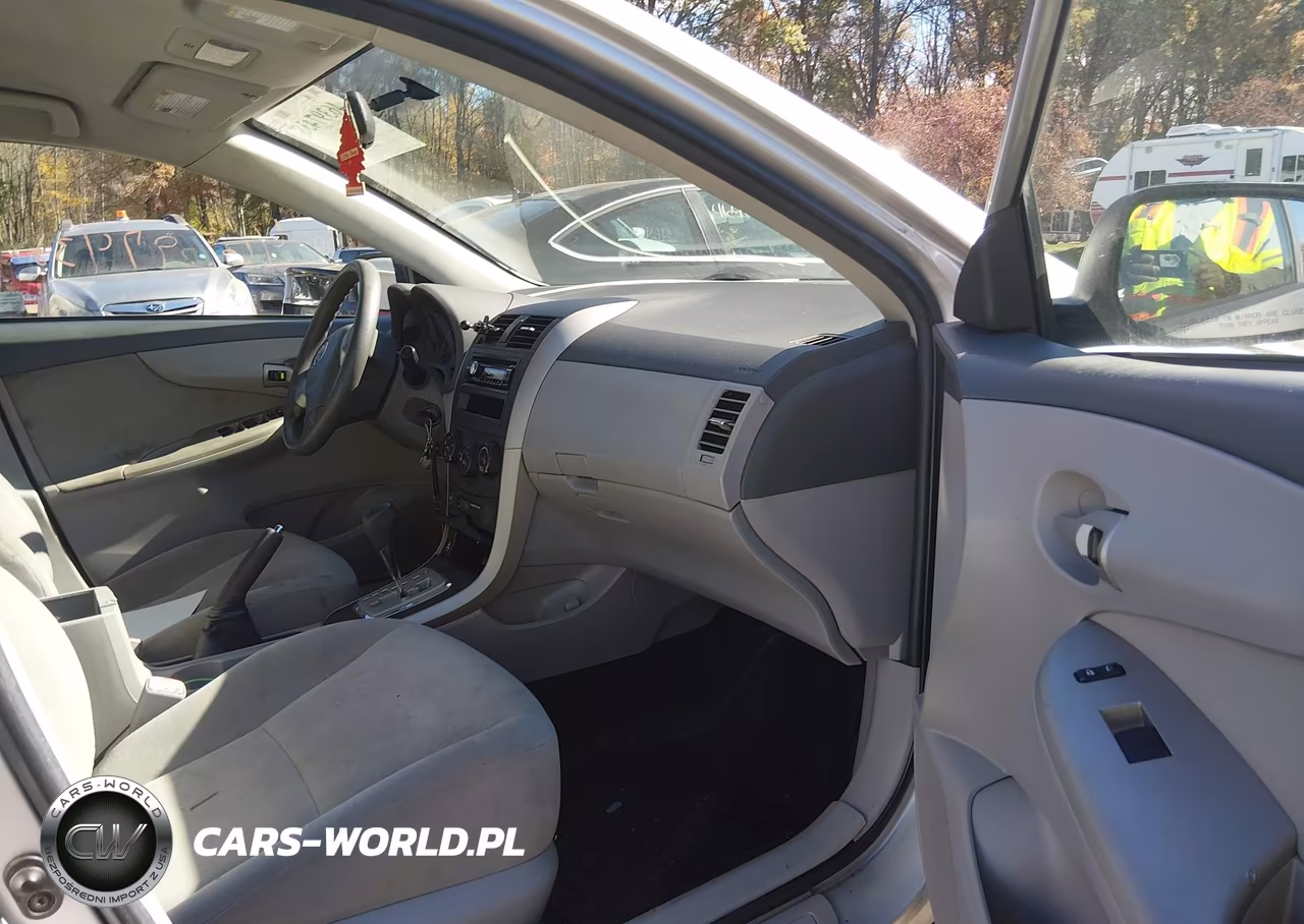 2010 Toyota Corolla Le VIN:2T1BU4EE6AC411953 - 5