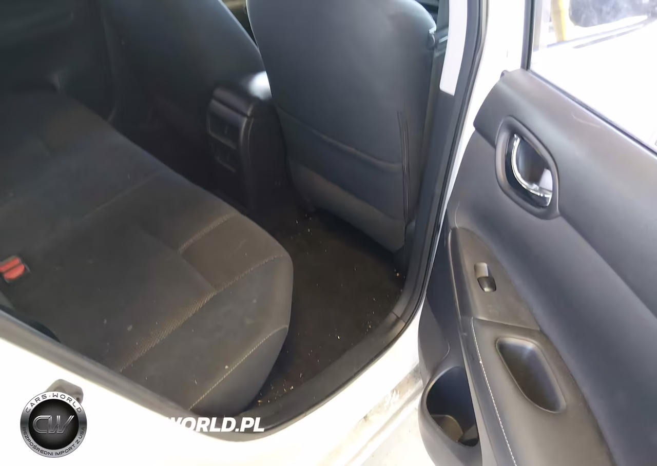 2017 Nissan Sentra S VIN:3N1AB7AP4HY387840 - 8
