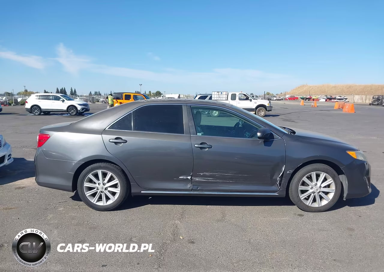 2012 Toyota Camry Xle VIN:4T4BF1FK4CR169572 - 13