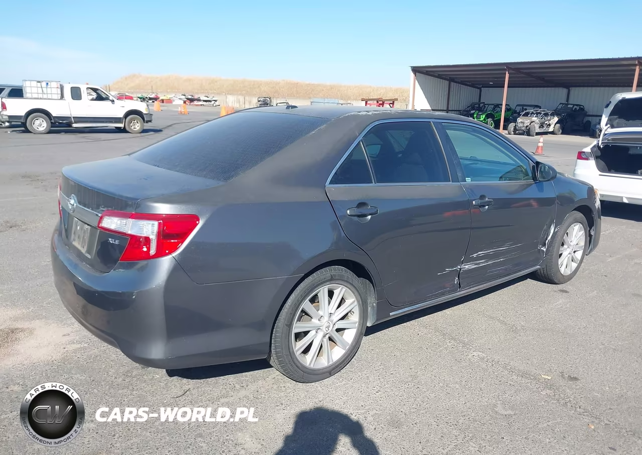 2012 Toyota Camry Xle VIN:4T4BF1FK4CR169572 - 4