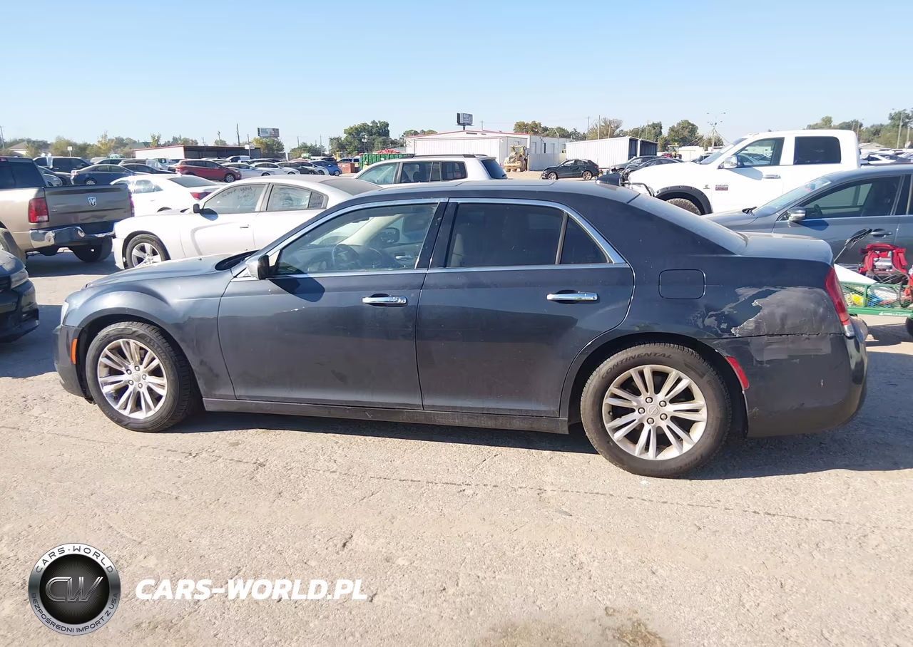 2016 Chrysler 300C VIN:2C3CCAEG7GH151654 - 14