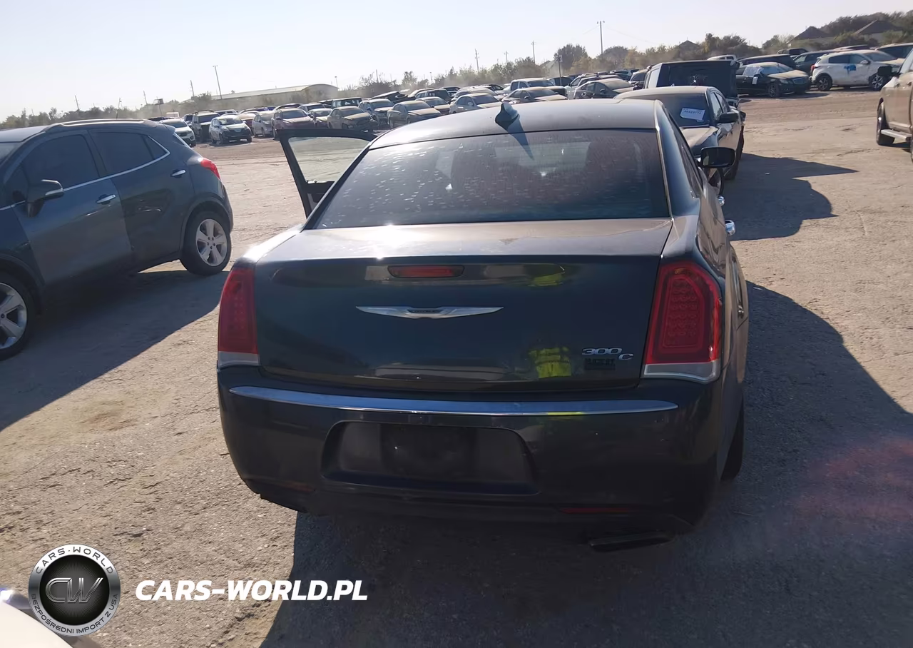 2016 Chrysler 300C VIN:2C3CCAEG7GH151654 - 16