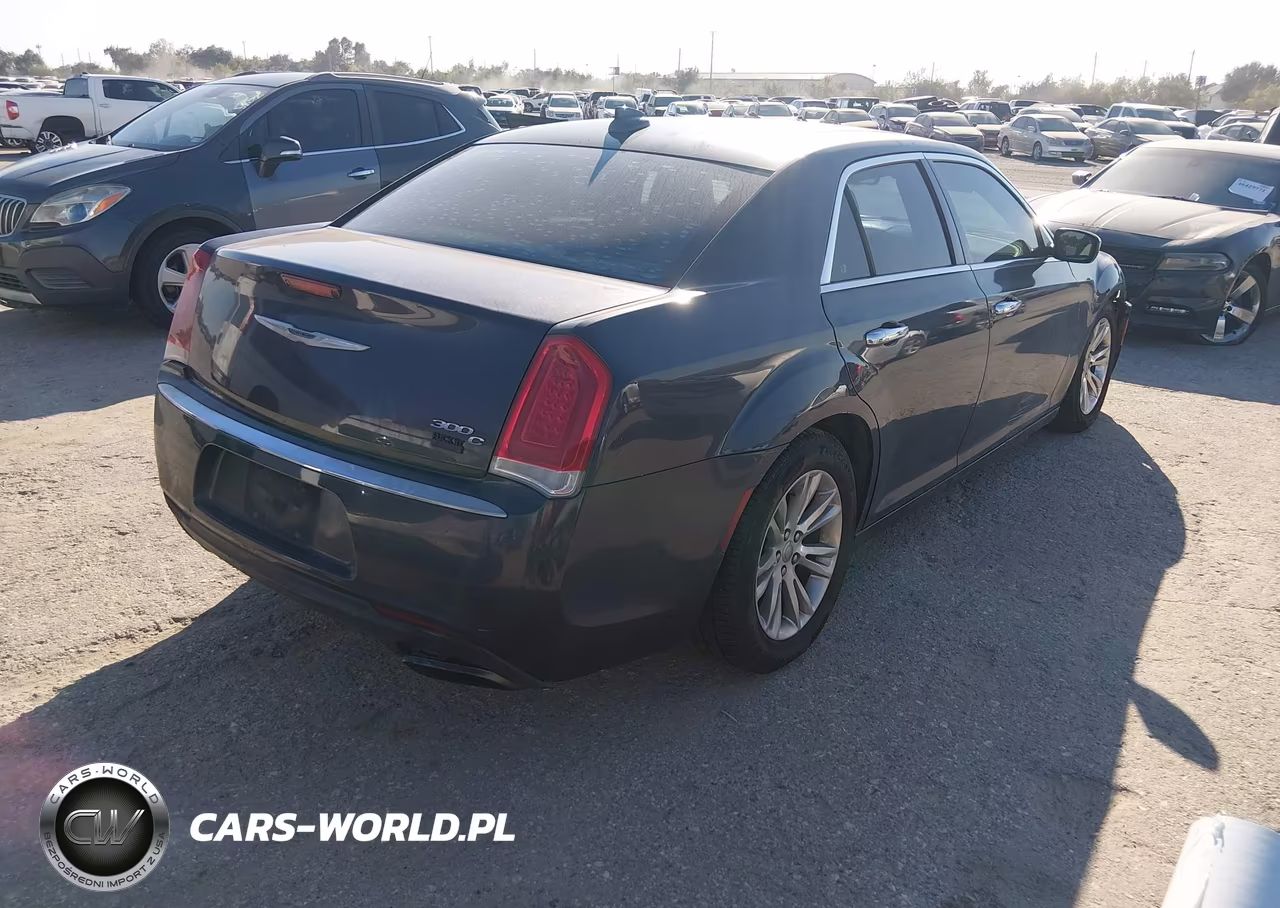 2016 Chrysler 300C VIN:2C3CCAEG7GH151654 - 4