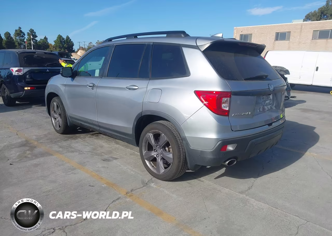 2020 Honda Passport 2Wd Touring VIN:5FNYF7H92LB001766 - 3