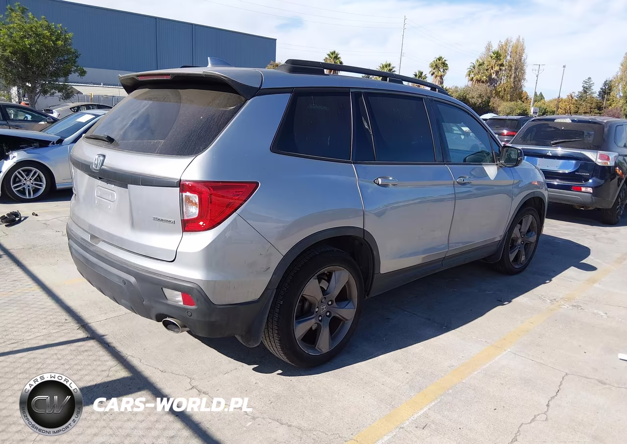 2020 Honda Passport 2Wd Touring VIN:5FNYF7H92LB001766 - 4
