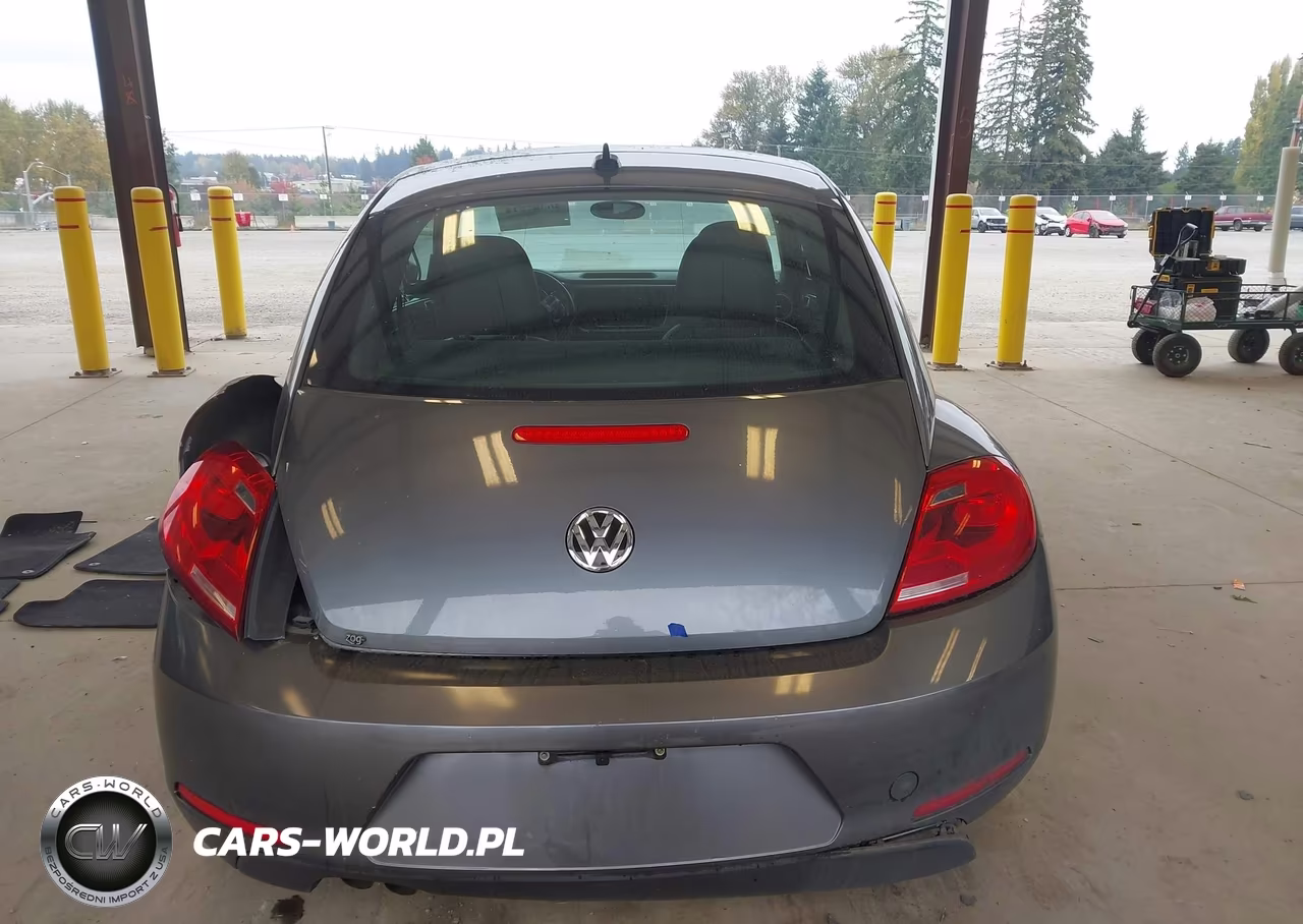 2014 Volkswagen Beetle 2.5L VIN:3VWJP7AT4EM602032 - 16