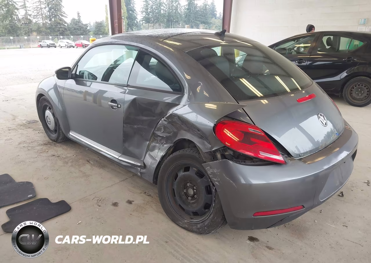 2014 Volkswagen Beetle 2.5L VIN:3VWJP7AT4EM602032 - 3