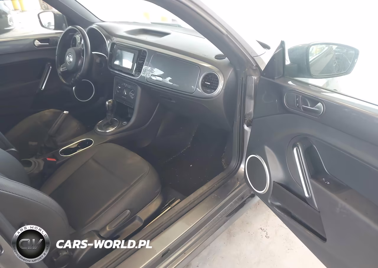 2014 Volkswagen Beetle 2.5L VIN:3VWJP7AT4EM602032 - 5