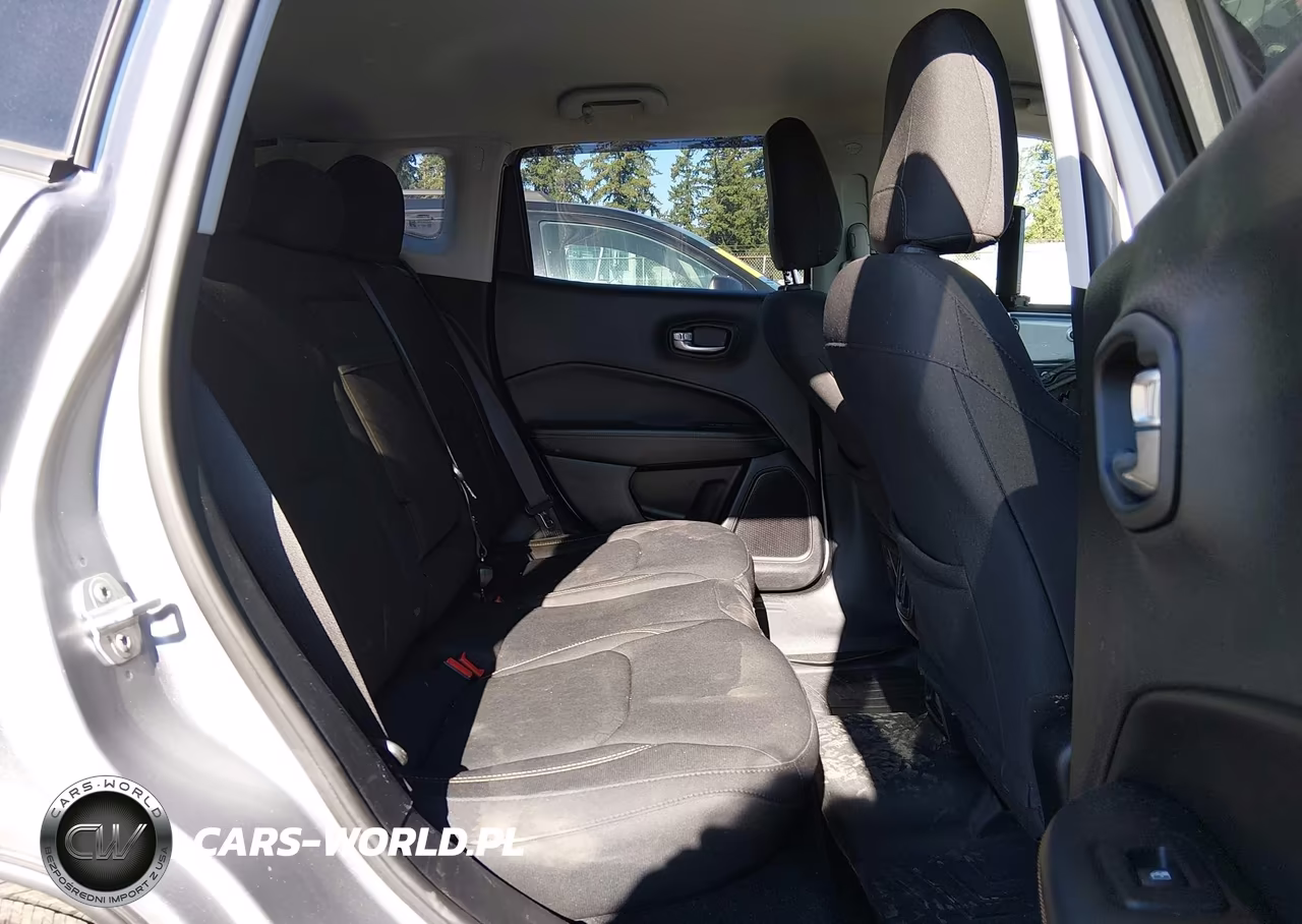 2018 Jeep Compass Sport 4X4 VIN:3C4NJDAB2JT457147 - 8