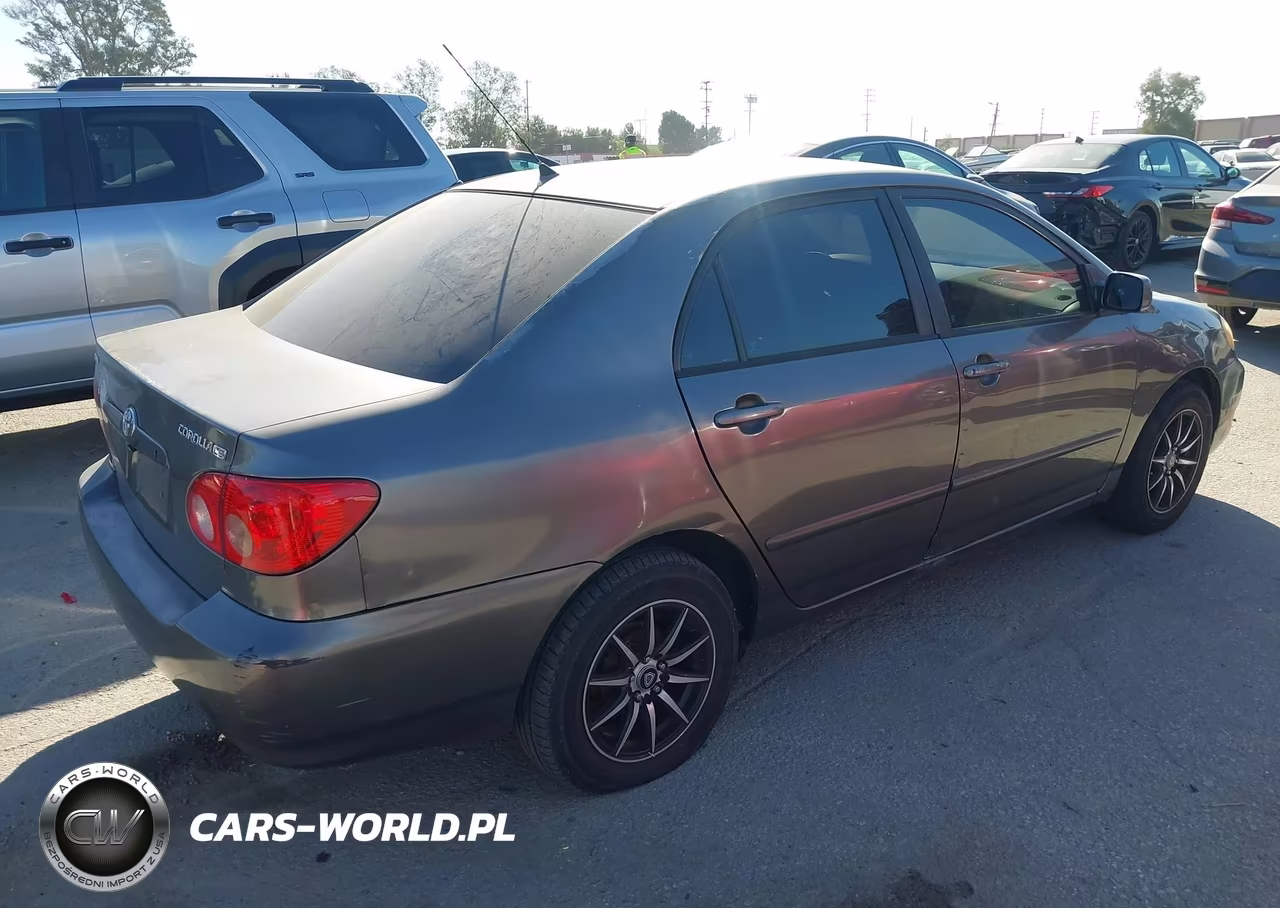 2005 Toyota Corolla Le VIN:1NXBR32E55Z471811 - 4
