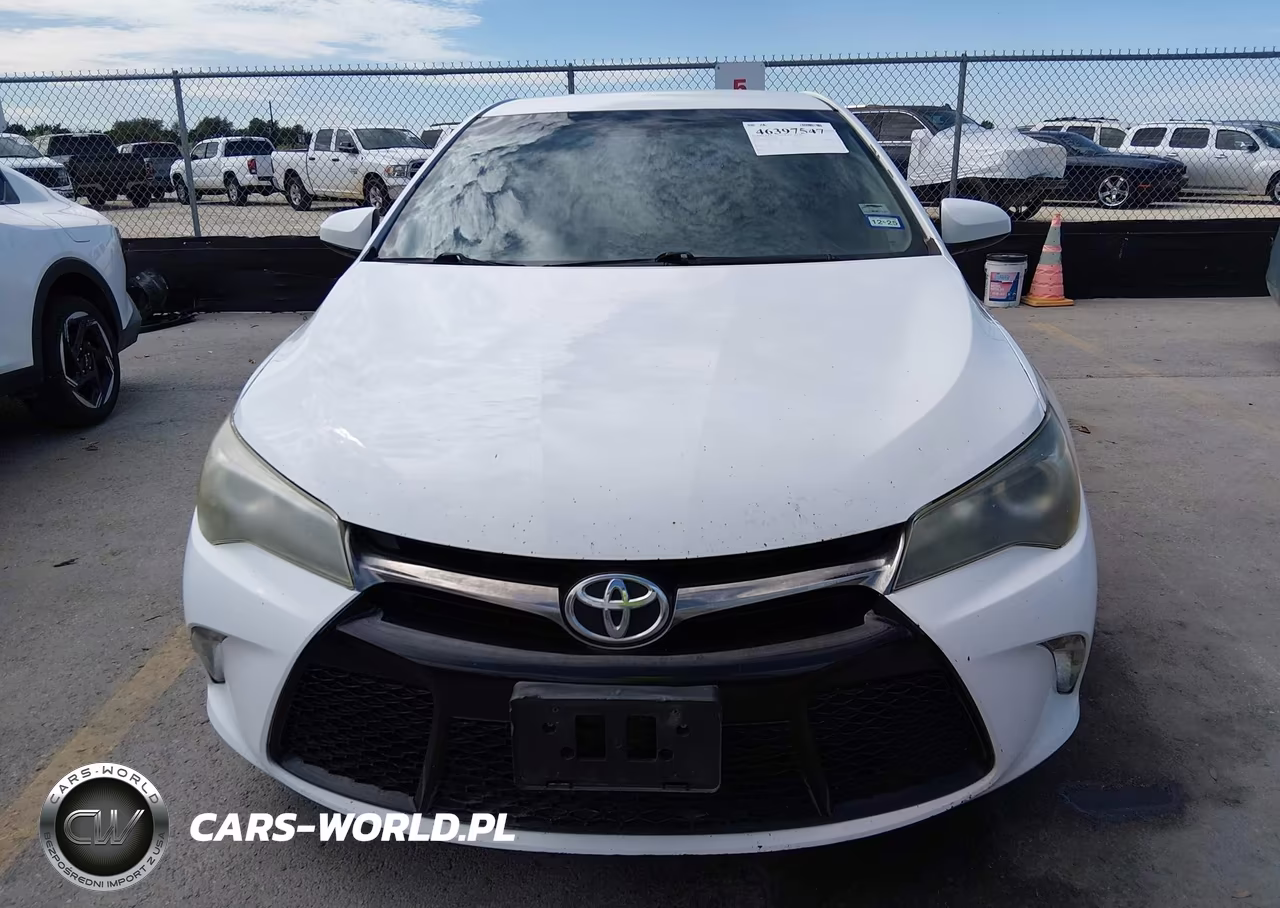 2015 Toyota Camry Se VIN:4T1BF1FK7FU984704 - 12