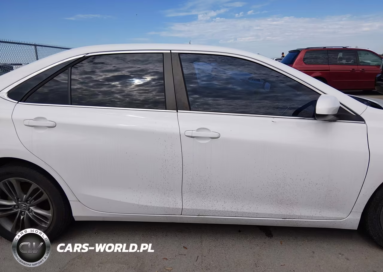 2015 Toyota Camry Se VIN:4T1BF1FK7FU984704 - 13