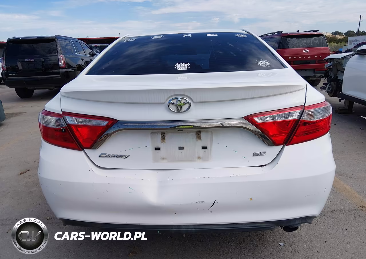 2015 Toyota Camry Se VIN:4T1BF1FK7FU984704 - 16