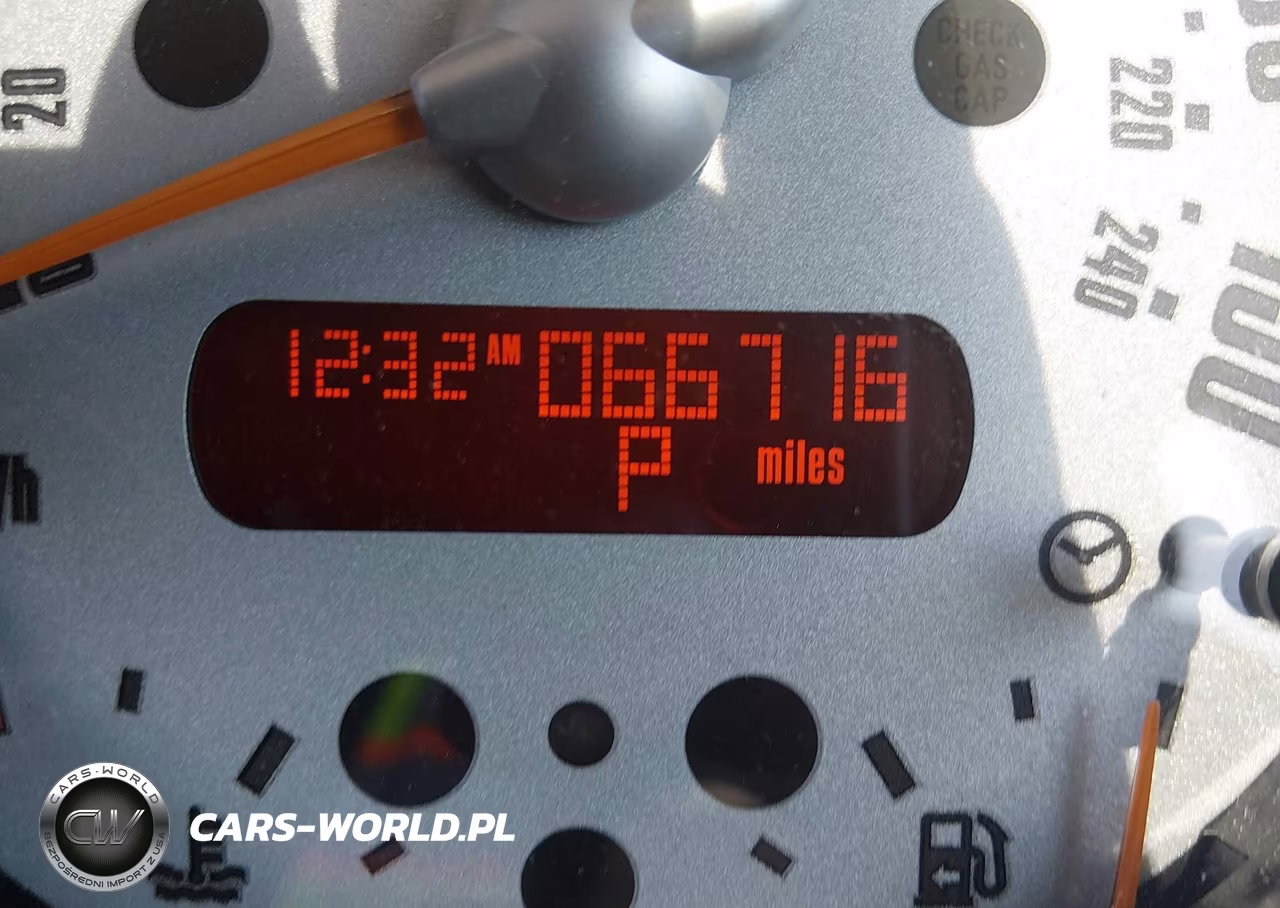 2005 Mini Cooper S VIN:WMWRE33555TG98886 - 7