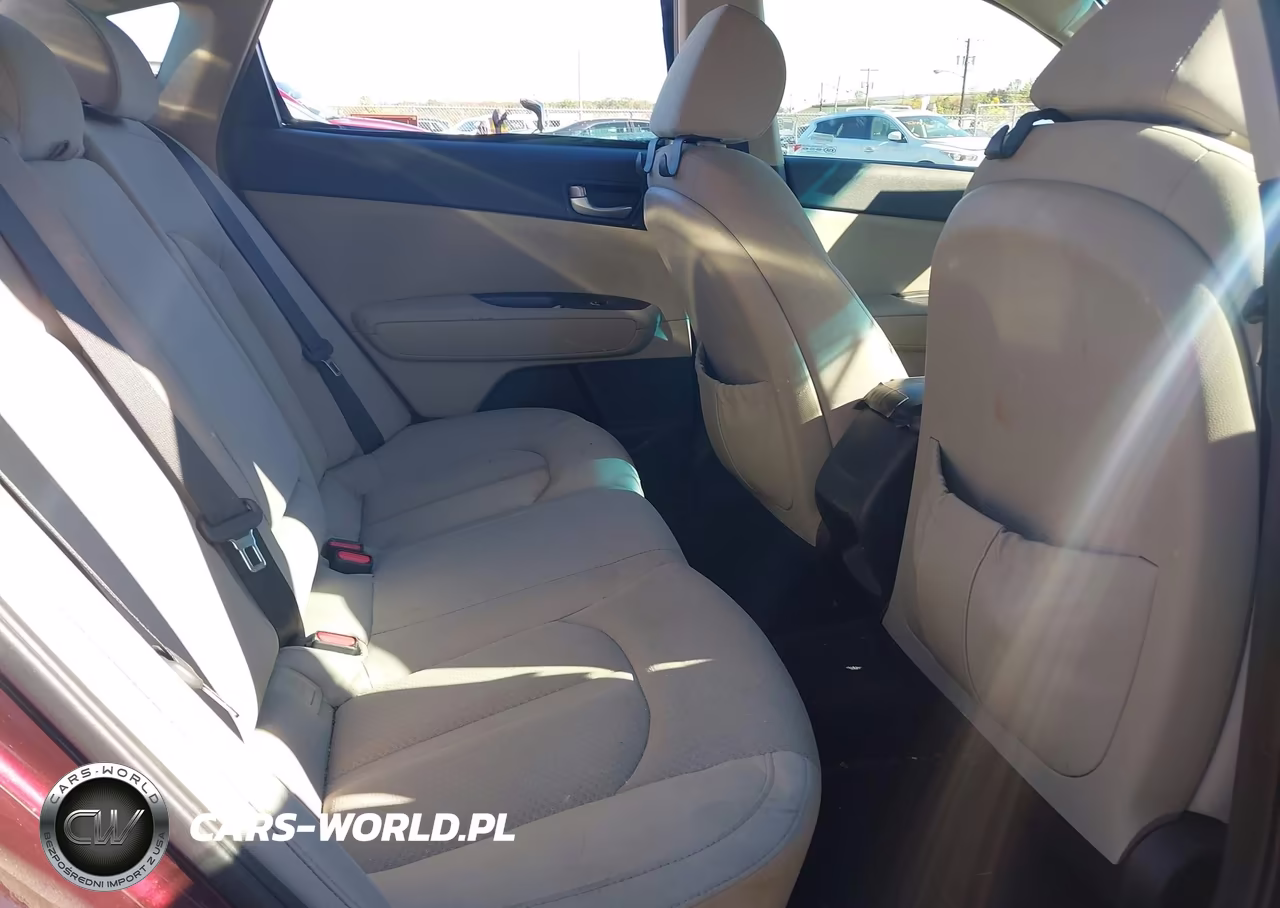 2016 Kia Optima Lx VIN:5XXGT4L32GG030967 - 8
